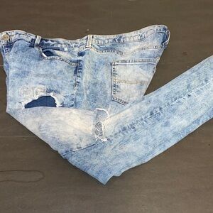 Arizona Jean Company 18 JRS PLUS Sky Blue Straight Leg Jeans